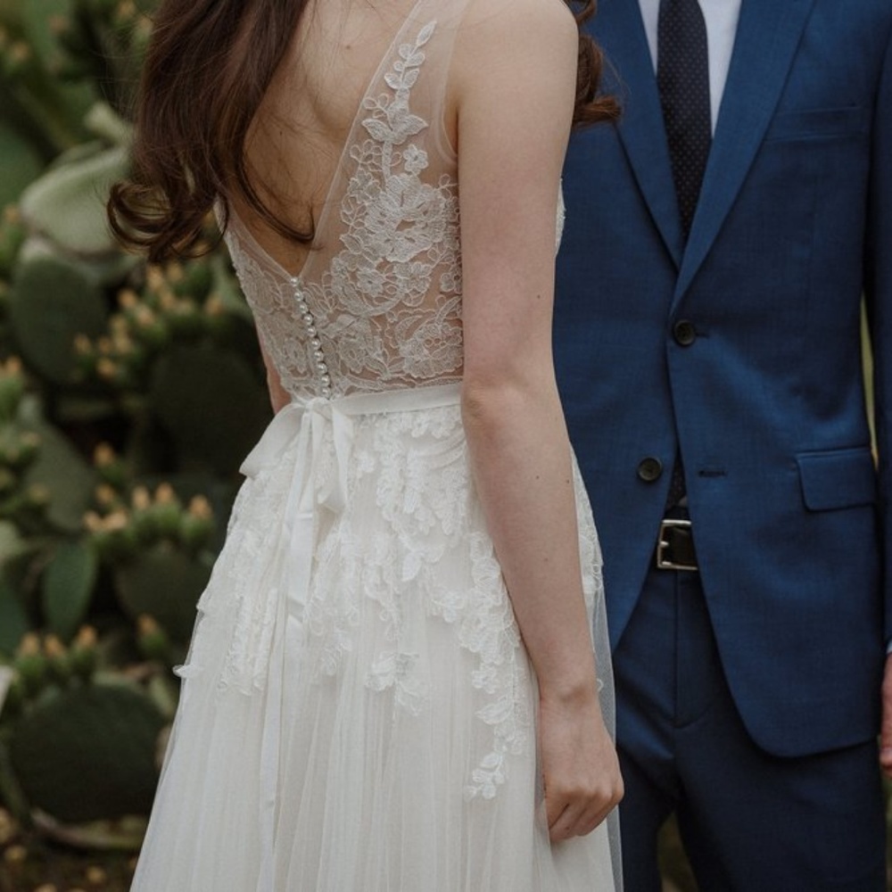 Willowby by Watters Bali Wedding Dress, Size 12